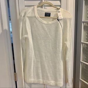 NWT! Abercrombie & Fitch white zip crew sweater M